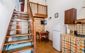 Carlotta'S House